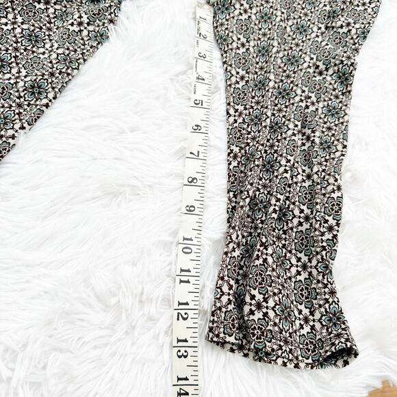 Motherhood Maternity Boho Stretch Blouse Top Size Medium - Picture 7 of 7